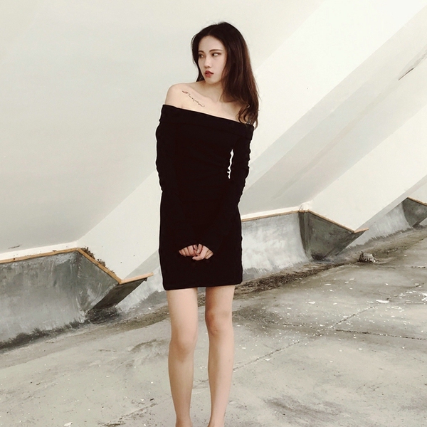欧美金小妹同款大翻领一字领性感露肩弹力修身纯棉磨毛长袖连衣裙