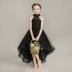 Cô gái nhỏ phong cách nước ngoài sàn catwalk váy dạ hội đen trẻ em váy công chúa mềm mại sợi cô gái dẫn chương trình piano trang phục - Váy trẻ em