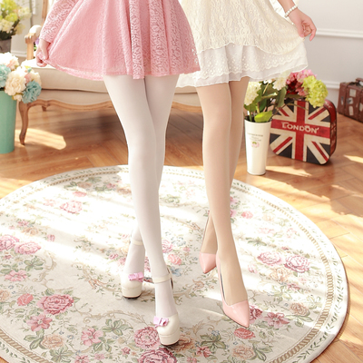 taobao agent Autumn socks, white colored velvet swan
