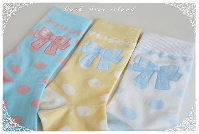 taobao agent Spot three -color wave dot cotton socks, bear eight sound box series yellow blue and white original print lolita dark star island