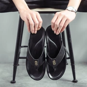 Xu hướng hè 2019 dép xỏ ngón bằng da mềm Phiên bản Hàn Quốc của những đôi giày đi biển thông thường ngoài trời dành cho nam và nữ mẫu giày đế bệt thoáng mát - Giày thể thao / sandles