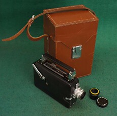 Камера 摇把16mm--cine-kodak magazine连皮箱