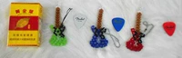 Электрогитара деревянная гитара маленькие аксессуары гитара подвесная отделка небольшие аксессуары специальное предложение 10 юаней для продажи.