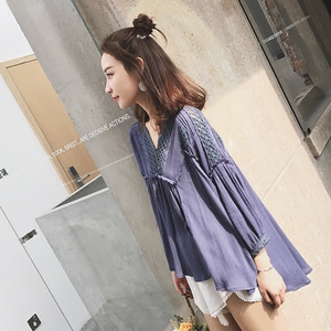 2018 mùa hè mới v-cổ hollow khâu ren voan áo sơ mi nữ phần dài che bụng lỏng hoang dã top