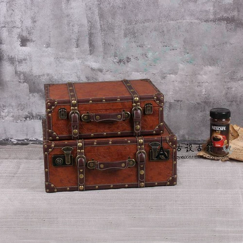 Ретро портативный чемодан, коричневая коробка