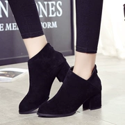 Khởi động trẻ em booties 2018 mùa xuân và mùa thu new England gió dày với cao gót nữ nền tảng không thấm nước màu đen duy nhất giày giày của phụ nữ