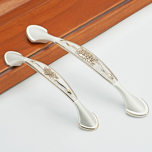 Европейский стиль упакованные шкаф