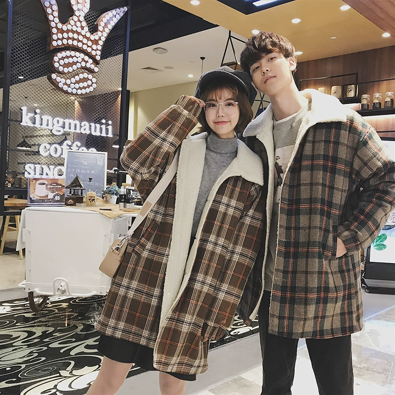 Phiên bản Hàn Quốc của áo len kẻ sọc retro nam dài phần mùa thu và mùa đông cộng với nhung dày những người yêu thích áo len lông cừu thủy triều - Áo len