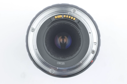 Canon EF 100-300 мм/F5.6 Полная скорость EF разбита