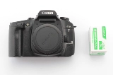 Canon EOS7 - это управление EOS30 Film Camera Camera Control, сосредоточенная рядом с новыми цветами 135 пленка SLR