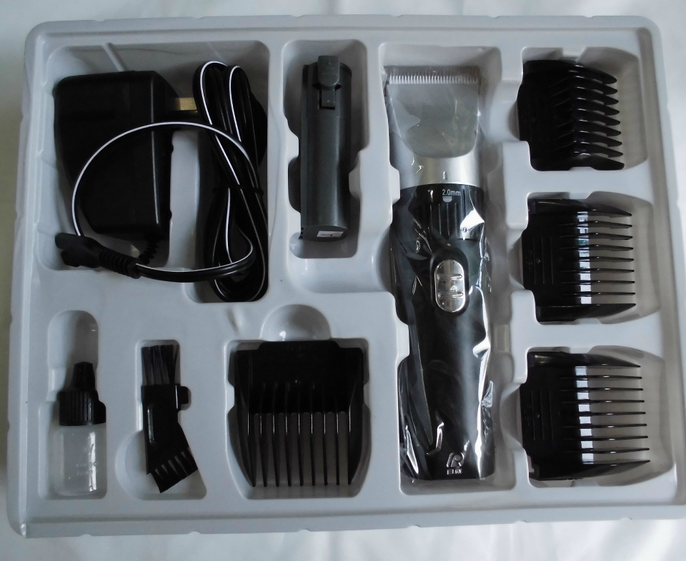 Машинка для стрижки волос rfcd-901