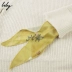 Lily2019 mùa xuân mới còng của phụ nữ khâu cổ tròn thiết kế áo len len 119110B8365 - Vòng cổ áo len