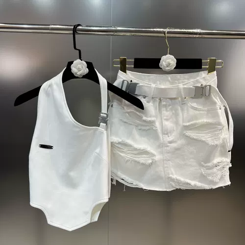 Жилет, ремень, джинсовая юбка, комплект, 2022, с открытой спиной, по фигуре