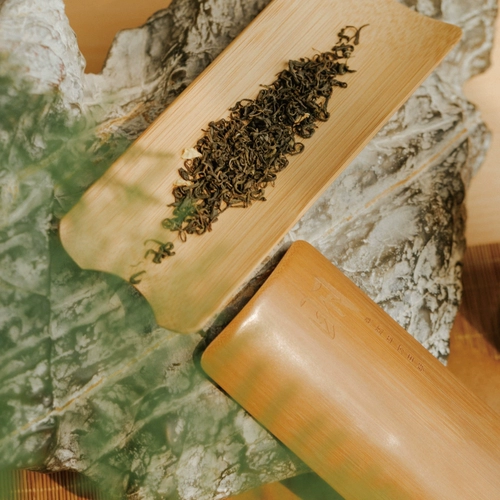 Музей Сучжоу разрешает бамбуковому оружию на естественный бамбуковый чай, изучая кисти в исследовании, литературный набор для резьбы на съемках чая