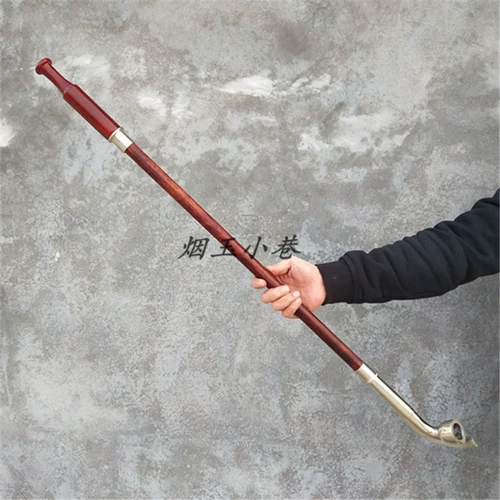 Необыкновенный сухой дымовой мешок традиционный старый модный длиннох сухой дым белый медный сигаретный сигарет сигарет сигарет