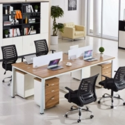 Bàn ghế văn phòng màn hình phân vùng thẻ nhân viên bàn ghế kiểu dáng đẹp tối giản bàn máy tính bốn khung thép nhân viên bàn - Nội thất văn phòng