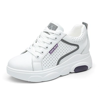 Белый пурпурный ложе дышащий