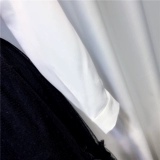 Белая рубашка, комбинезон, небольшой дизайнерский элитный бюстгальтер-топ, длинный рукав, тренд сезона