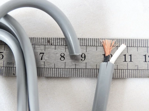 Оригинальная Германия Lyni 8 -Character Long Plug 1,8M 8 -Character Electricity Line, японское изготовление EMI ​​Foundry является превосходным
