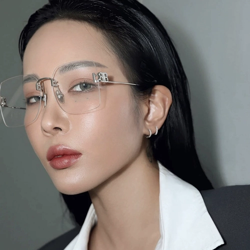 Семейная семья Париж без беспрепятственной миопий