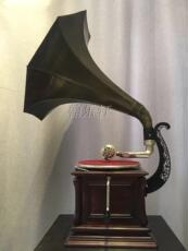 Виниловый проигрыватель 【实体+网店】纯铜喇叭 老式手摇留声机仿古留声机大喇叭留声机