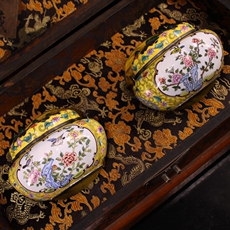 Винтажные предметы обихода из золота 珍藏收纯手工打造纯铜镶嵌宝石景泰蓝手炉