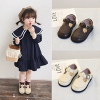 Девочки кожаная обувь принцесса обувь 2021 Корейское издание весна и осенние мягкие мягкие детские детские бобы бобовые бобы британские детские детские туфли одиночные туфли
