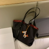 Нейлоновый вместительный и большой шоппер, сумка на одно плечо, изысканный стиль, коллекция 2023