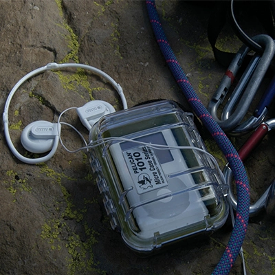 Pelican, безопасные наушники, мобильный телефон, США, защита при падении