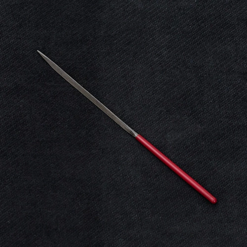 Треугольный нож уменьшает микро -моцию высокого разреза по коррекции, чтобы размолоть периферический техническое обслуживание оболочки
