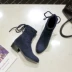 Dây đeo đơn giản đa năng với giày cao gót dày và cỡ lớn 43 44 45 46 47 Giày đế bằng cỡ lớn boot nữ cổ thấp Giày ống