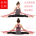 Múa ba lê mềm mở với yoga đàn hồi ban nhạc viền vòng khiêu vũ thực hành vành đai viền với ngã ba ngã ba ngã ba dọc từ ngựa