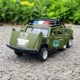 Шесть открытая дверная зеленая вооруженная полицейская машина