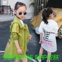 Trẻ em của quần áo chống nắng phụ nữ phần dài 2018 mùa hè bảo vệ UV quần áo da thoáng khí siêu mỏng cha mẹ và con áo khoác ngoài trời quần áo quần áo trẻ em xuất khẩu