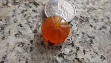 Украшения на шею 老玛瑙瓜菱珠子一个（3）