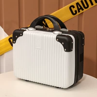 Белый с черным прямым углом [анти -коллирование]