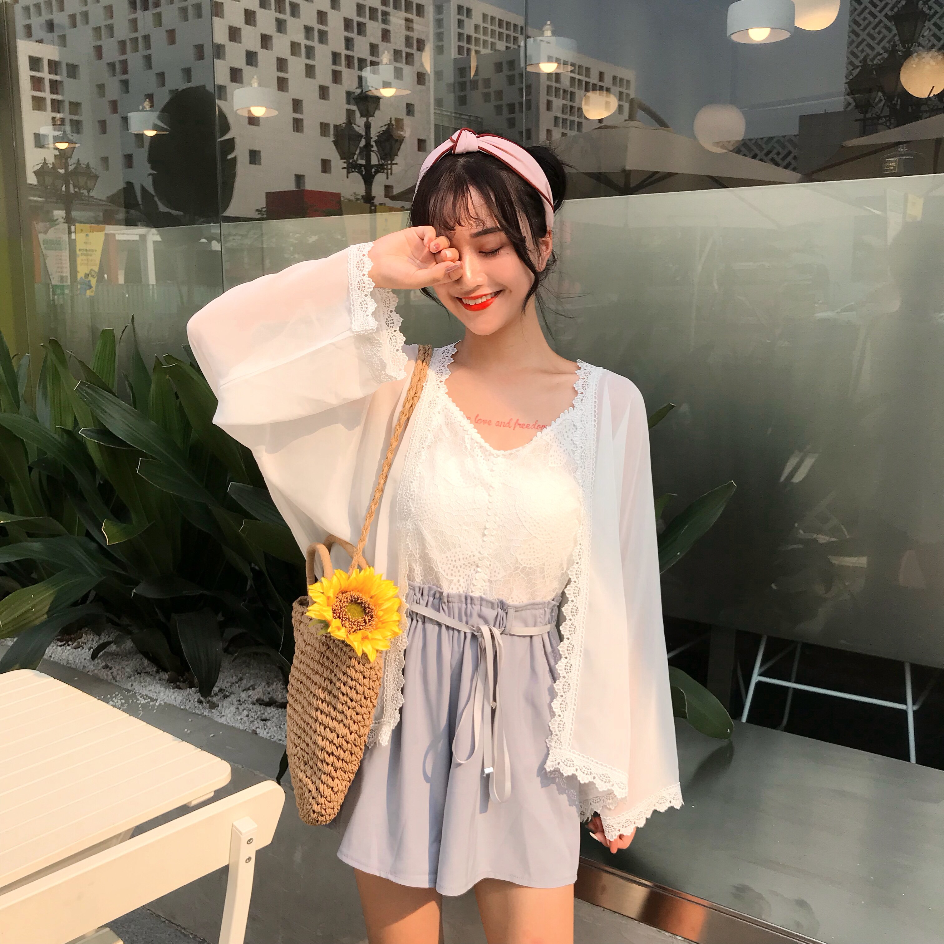 2018 mùa hè cardigan voan áo sơ mi nữ mỏng khăn choàng coat loose top với ren nhỏ dây đeo quần short ba mảnh
