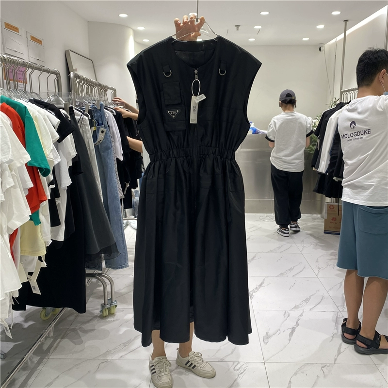 Phiên bản Hàn Quốc mùa hè năm 2021 của phụ nữ thời trang váy vest mới không tay công cụ cạp cao giản dị váy xoay lớn xu hướng váy - Váy eo cao
