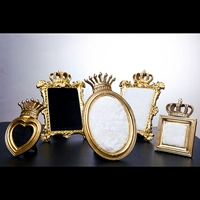Cung điện Hoàng gia Phong cách Hiển thị Trang sức Đứng Golden Crown Khung ảnh Bông tai Lưu trữ Chụp đạo cụ Trang trí Trang trí Đám cưới - Trang trí nội thất tự trang trí phòng ngủ handmade