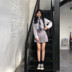 Thời trang giản dị phù hợp với nữ đầu mùa thu 2018 mới của Hàn Quốc màu rắn lật tie áo + cao eo xếp li váy sinh viên đồ bộ mặc nhà Bộ đồ