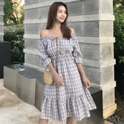 Váy nữ mùa hè mới của Hàn Quốc phụ nữ nhỏ tươi off-the-vai cổ áo đèn lồng tay áo kẻ sọc xù midi váy