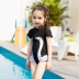 Áo tắm cho phụ huynh-trẻ em Swan Siamese bé gái phù hợp với lặn nửa tay áo dây kéo chân phẳng phụ nữ bơi spa áo tắm - Bộ đồ bơi của Kid áo tắm bé gái Bộ đồ bơi của Kid
