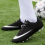 Gửi vớ bóng + xà cạp giày bóng đá đích thực nam gãy móng tay móng tay dài chống trượt mang giày đào tạo trẻ em giày bóng đá - Giày bóng đá giày the thao năm 2021