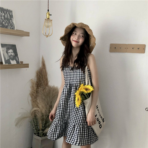 School style black and White Plaid Dress women's summer new Korean version reduced age suspender Plaid doll skirt A-line skirt suspender skirt