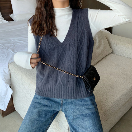 Autumn winter Korean loose warm cashmere twist knitted V-neck vest for small women with sleeveless vest