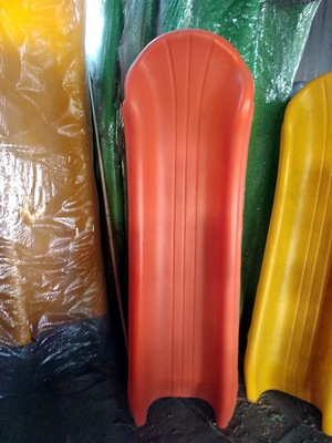 Индивидуальная уличная пластиковая горка для взрослых в помещении с аксессуарами