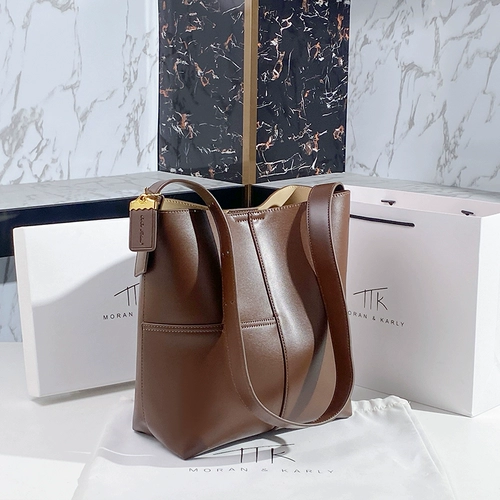 Демисезонная вместительная и большая сумка через плечо, сумка на одно плечо, из натуральной кожи, коллекция 2023, изысканный стиль