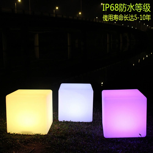 Светодиодная светящаяся мебельная кубика