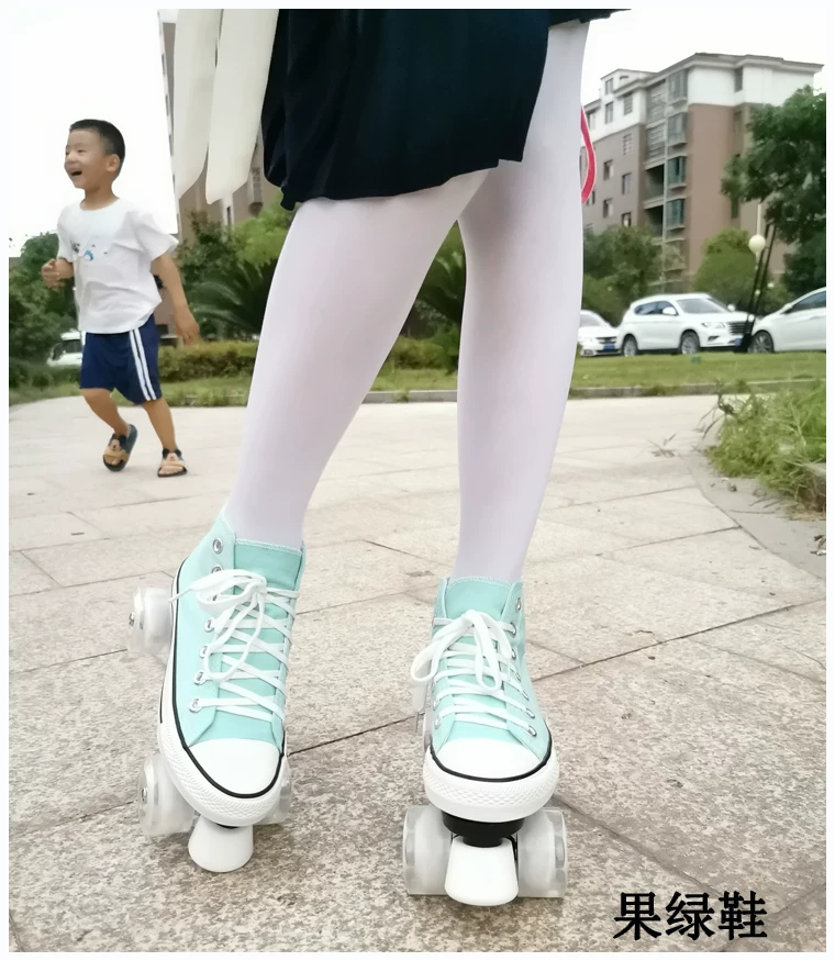 Flashing polyurethane skates, light-up wheels, multiple sizes (EU 30–44)