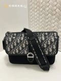 Британская покупка Dior/Dior 8 сумочка (плечевой ремень) Крест -кузнец Сумка старая цветочная доставка мессенджер мешок мужская сумка